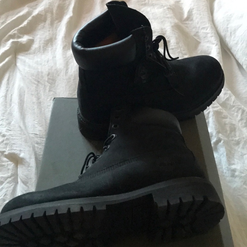 Timberlands - Picture 3 of 3